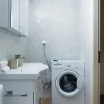 γκαρσονιέρα 1 δίπλα στη θάλασσα! Lägenhet