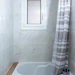 γκαρσονιέρα 1 δίπλα στη θάλασσα! *