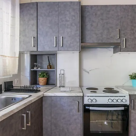 Γκαρσονιέρα 1 Δίπλα Στη Θάλασσα!