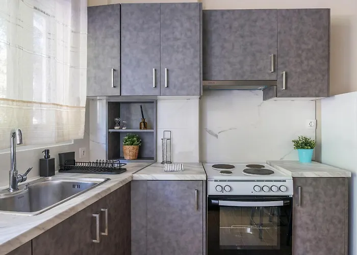 Γκαρσονιέρα 1 Δίπλα Στη Θάλασσα!