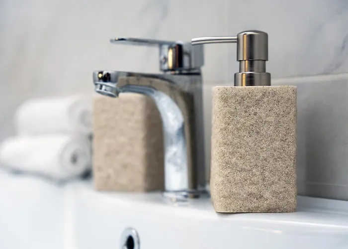 γκαρσονιέρα 1 δίπλα στη θάλασσα!