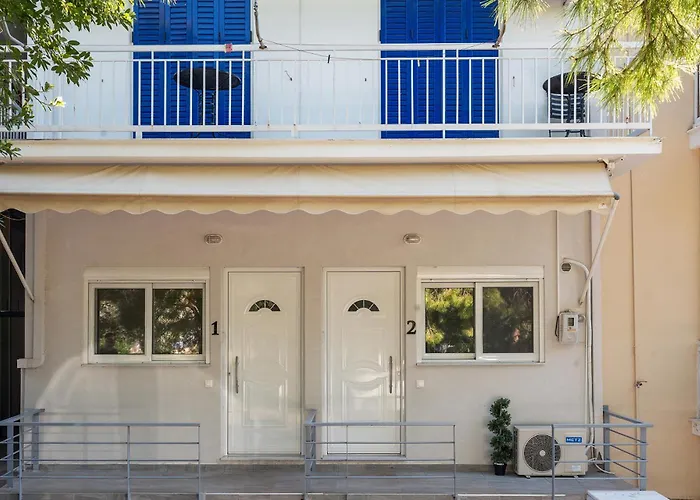 γκαρσονιέρα 1 δίπλα στη θάλασσα! 아파트 안티키라