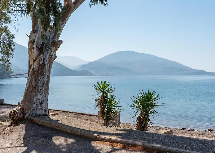 아파트 γκαρσονιέρα 1 δίπλα στη θάλασσα! 안티키라